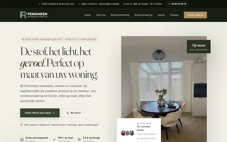 Homepage van Fenomeen Raamdecoratie met donkergroene navigatie, een grote serif kop en een foto van witte jaloezieën